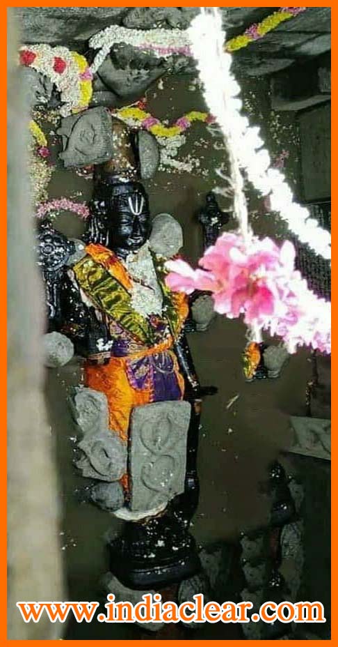 athi varadar in water images, athi varadar inside water